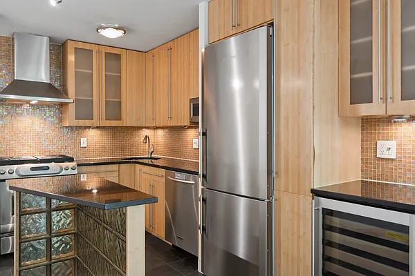 Rented by Douglas Elliman | media 29