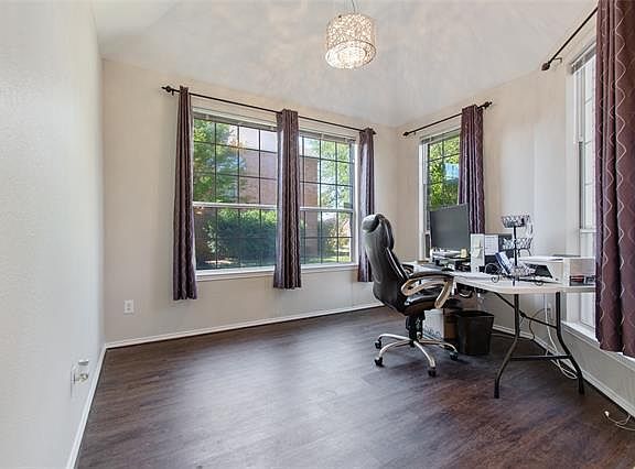 4th image of 8516 Bayham Dr