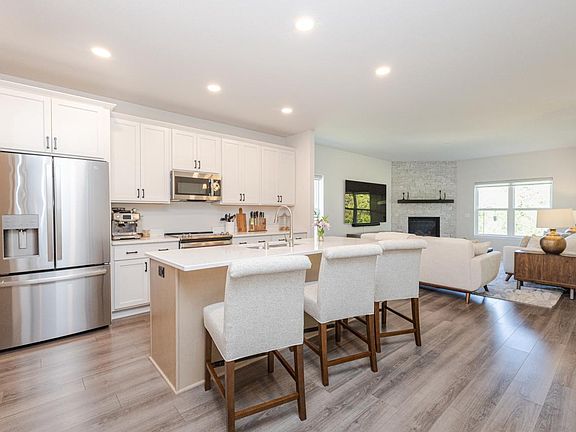 2nd image of 310 Paradise COURT