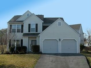 440 Carpenters Cove Ln, Downingtown, PA 19335