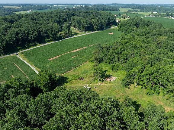 3rd image of 267 Cook Rd
