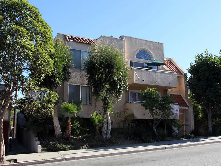 670 Ximeno Ave #102 — Photo 1