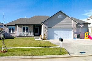 1st image of 8033 S 34th St