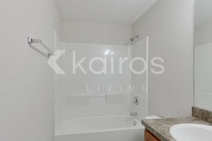 3214 65th St W — Photo 11