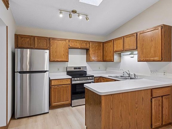 4th image of 3645 Lyric Ave