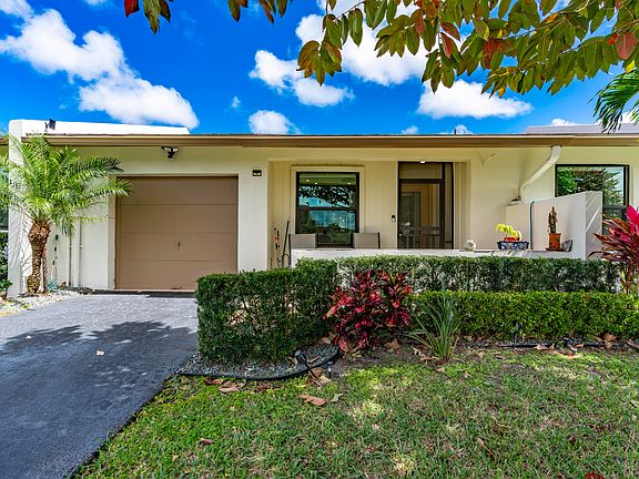 2nd image of 15812 Philodendron Circle