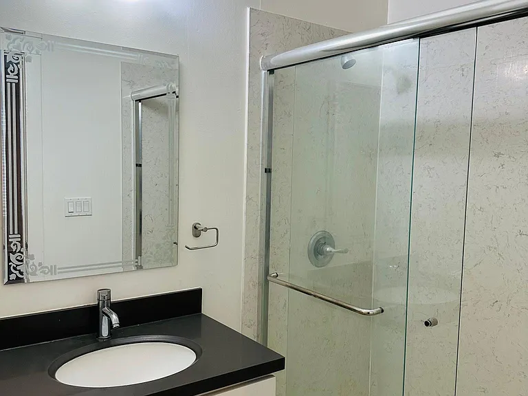 1333 Balboa St #4 — Photo 7