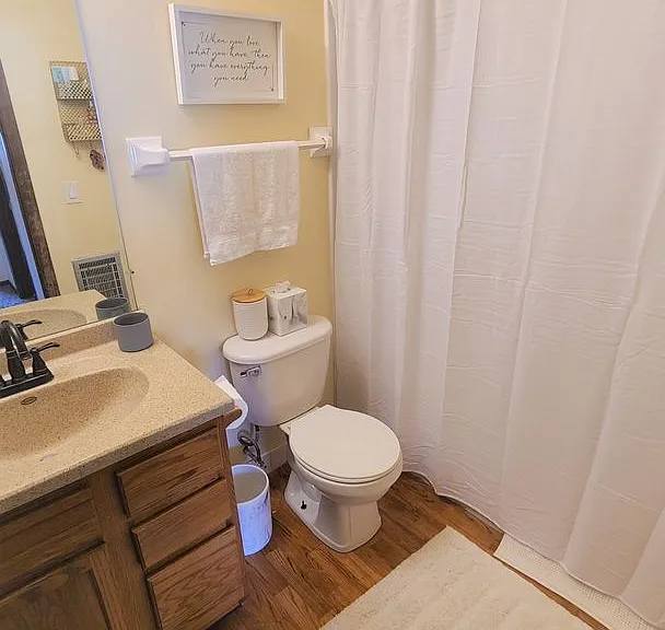530 N Eau Claire Ave — Photo 5