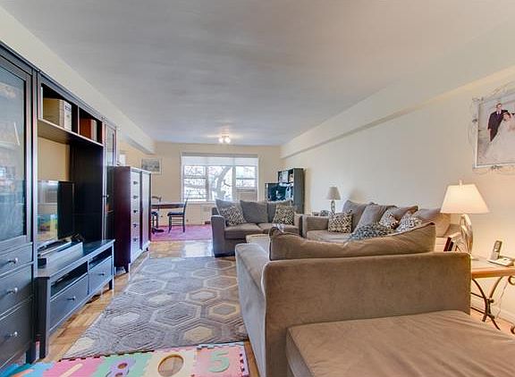 2nd image of 3299 Cambridge Ave APT 7A