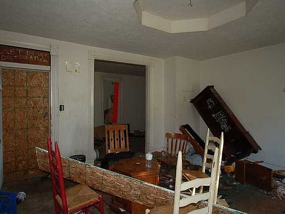 3rd image of 6225 E Hanna Ave
