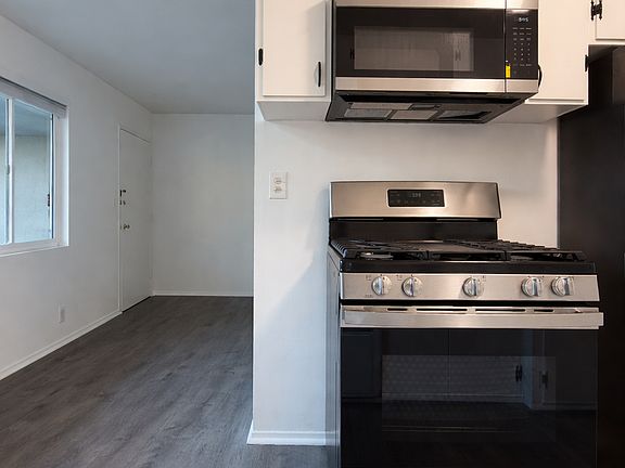 5th image of 1117 N Laurel Ave APT 6