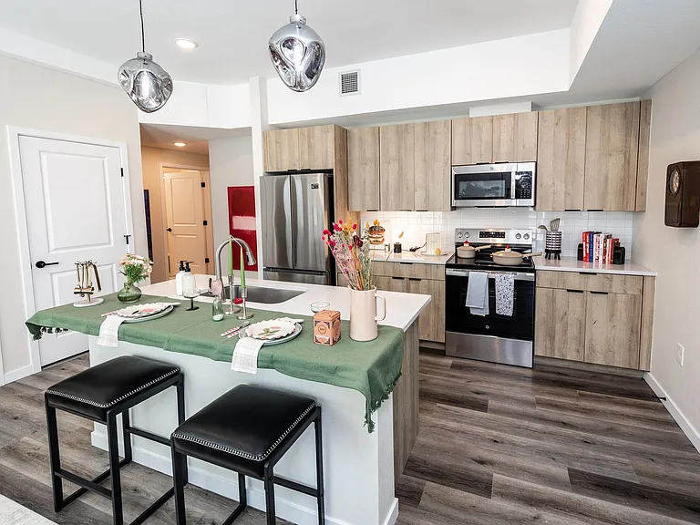 810 S Weber St — Photo 32