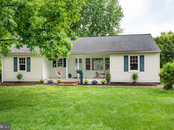 106 Pine St, Chestertown, MD 21620