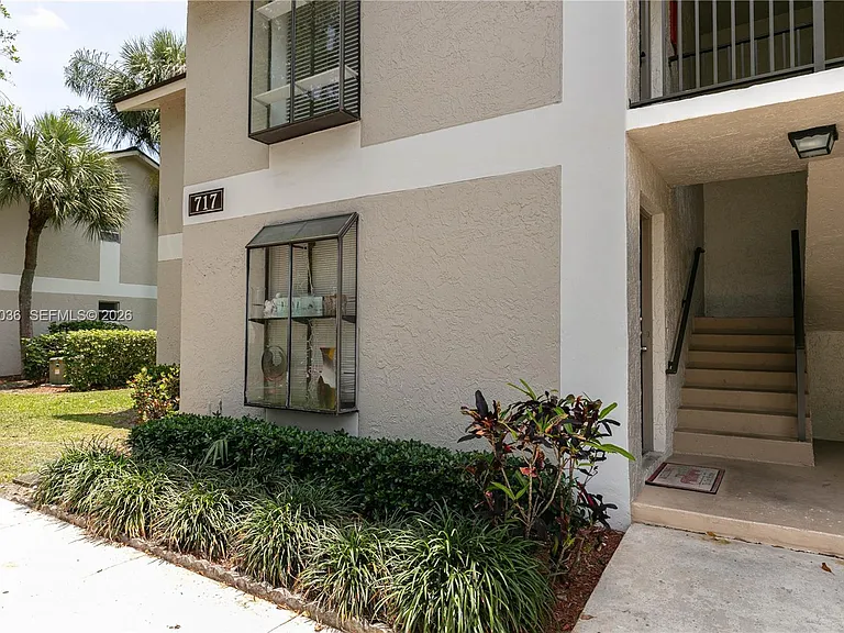 717 Gardens Dr #201 — Photo 25