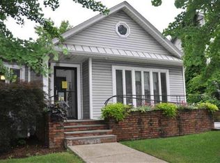 169 Main St, New Paltz, NY 12561
