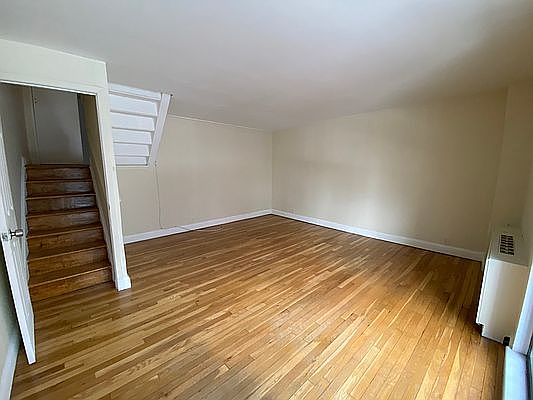 2nd image of 123 E 54th St APT 6c