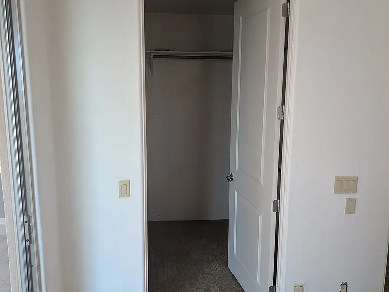 2563 E Cold Snap Pl — Photo 5