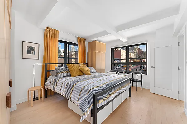 Sold by Patrick Quagliano, LREB | media 5