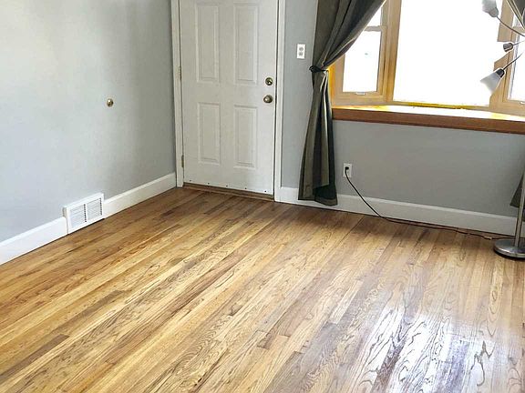 4th image of 2043 Regina Ave