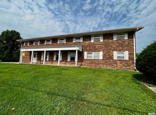 721 Wigwam Hollow Rd, Macomb, IL 61455