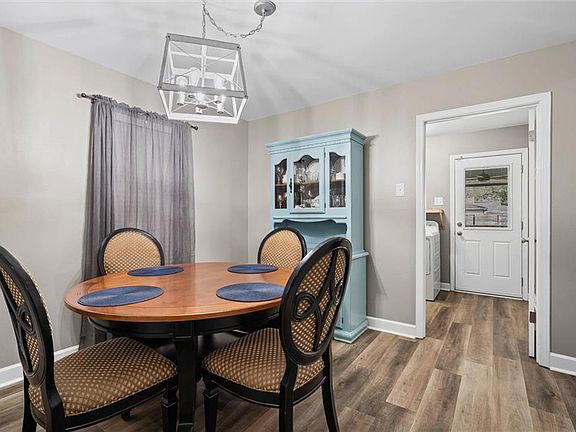 4th image of 6930 Ching Lynch Rd