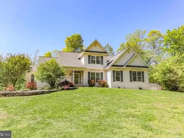 76 Misty Creek Ln, Fredericksburg, VA 22406
