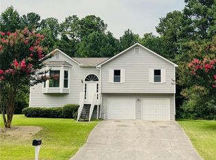 109 Indian Trail Dr, Powder Springs, GA 30127
