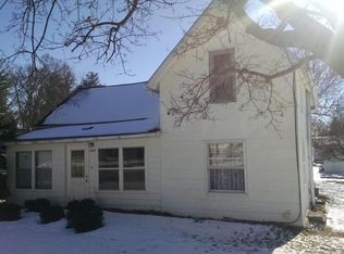 401 W Maple St, Carson City, MI 48811