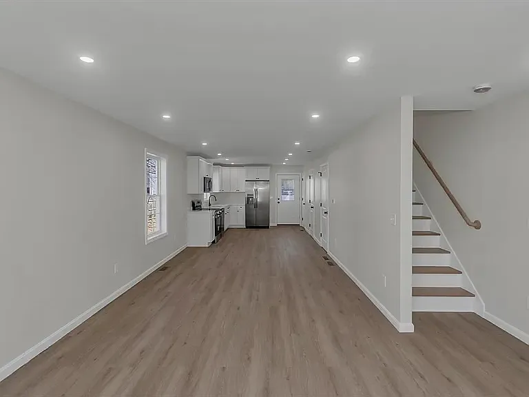 65 Euclid Ave — Photo 8