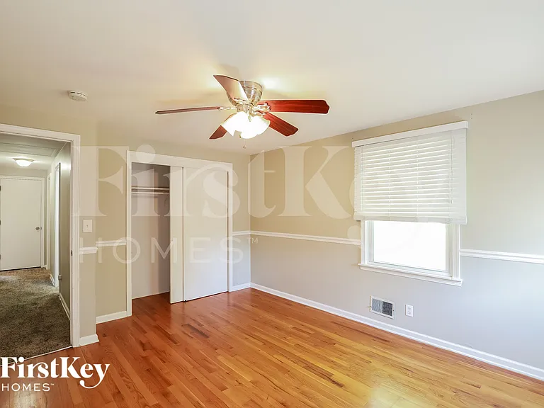 8408 W 89th St — Photo 9