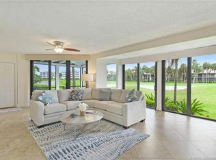 303 NE Golfview Cir, Stuart, FL 34996