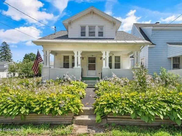 12 Madison Avenue, Colonie, NY 12205