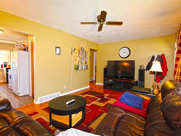 5th image of 1311 Cedar St