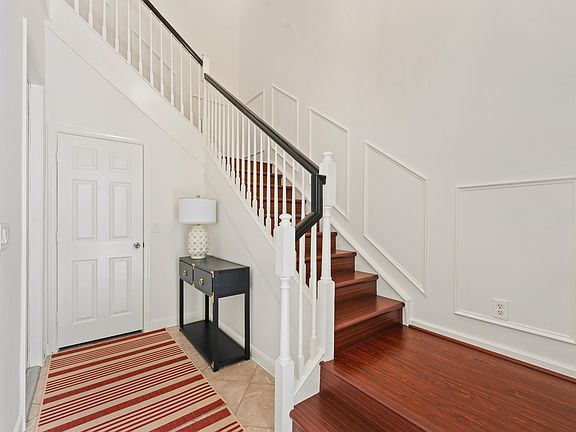 4th image of 161 Evergrene Parkway