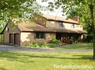 2260 Waterford Rd, New Waterford, OH 44445