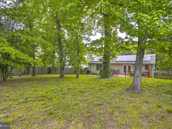 8933 Hobart St, Upper Marlboro, MD 20774