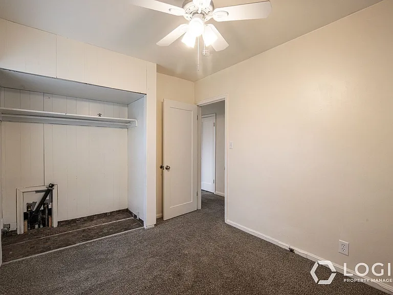 809 E 50 S — Photo 12