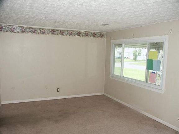 2nd image of 4425 Saint Margaret Ln