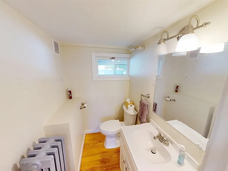266 Webster St — Photo 13