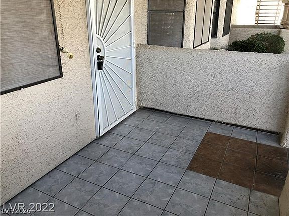 4th image of 1105 Sulphur Springs Ln Unit 102