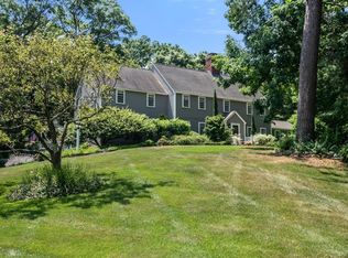 38 Blueberry Ln, Concord, MA 01742