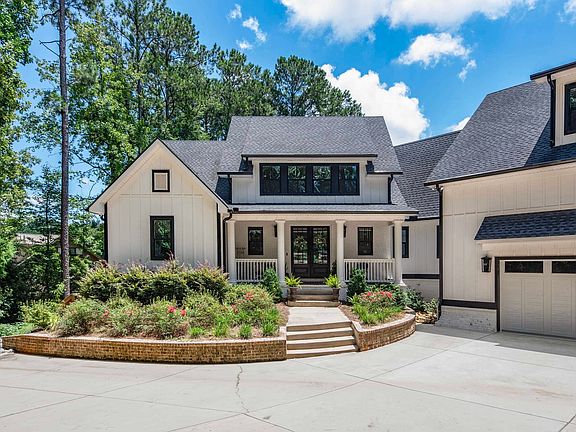 3rd image of 134 Norris Ln