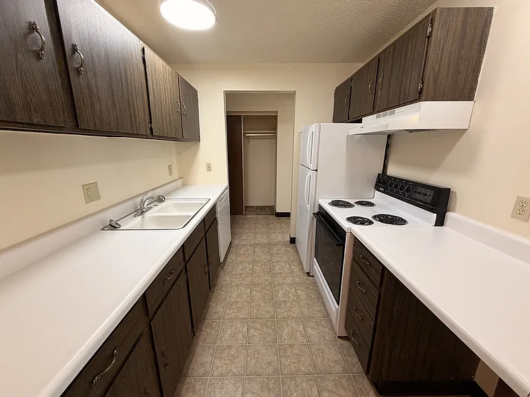 Winding Hills Apartments — Photo 87