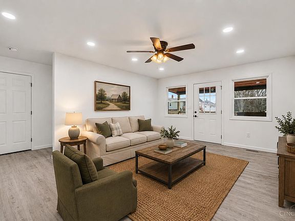 3rd image of 330 Macy Ln