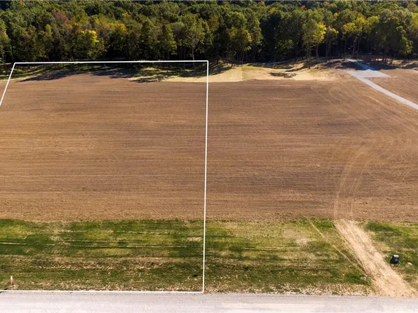 Old Barn Rd, Marshall, IL 62441