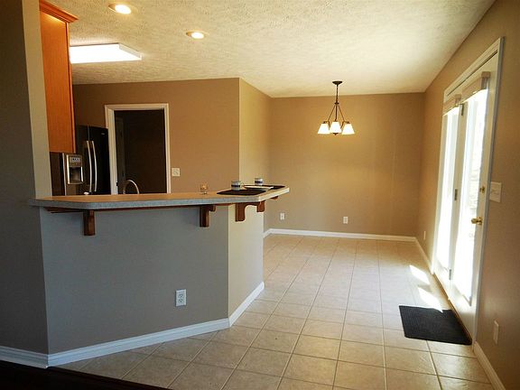 5th image of 1407 Crescent Ct