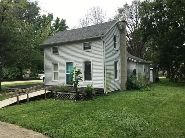 608 N Market St, Paxton, IL 60957
