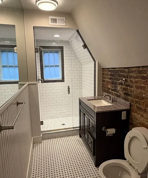 27 E Patrick St #4 — Photo 4