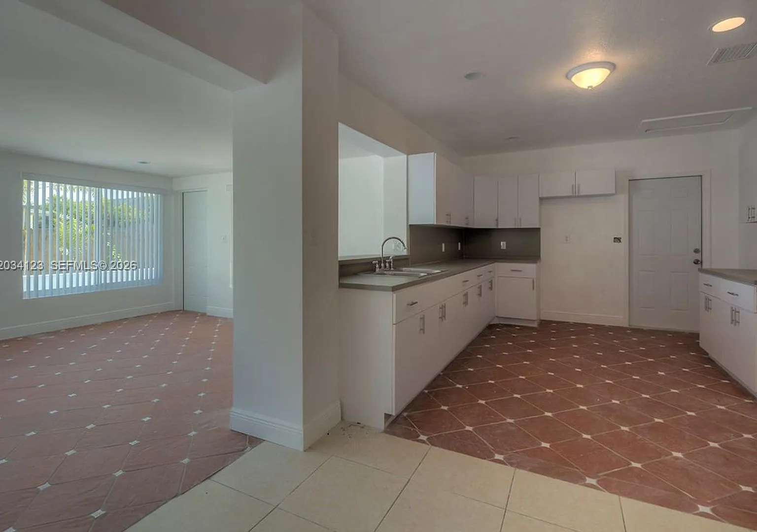 160 NW 199th Street 1, Miami Gardens, FL 33169 - 2919 — Photo 2