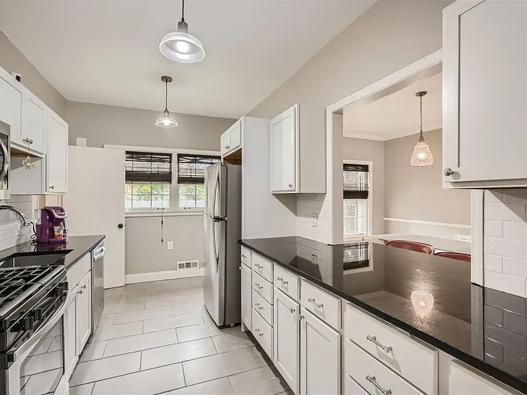 3685 Cantrell Rd NE #A — Photo 8